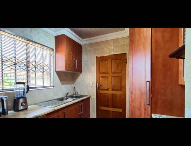 3 BEDROOM HOUSE FOR SALE IN MAPLETON